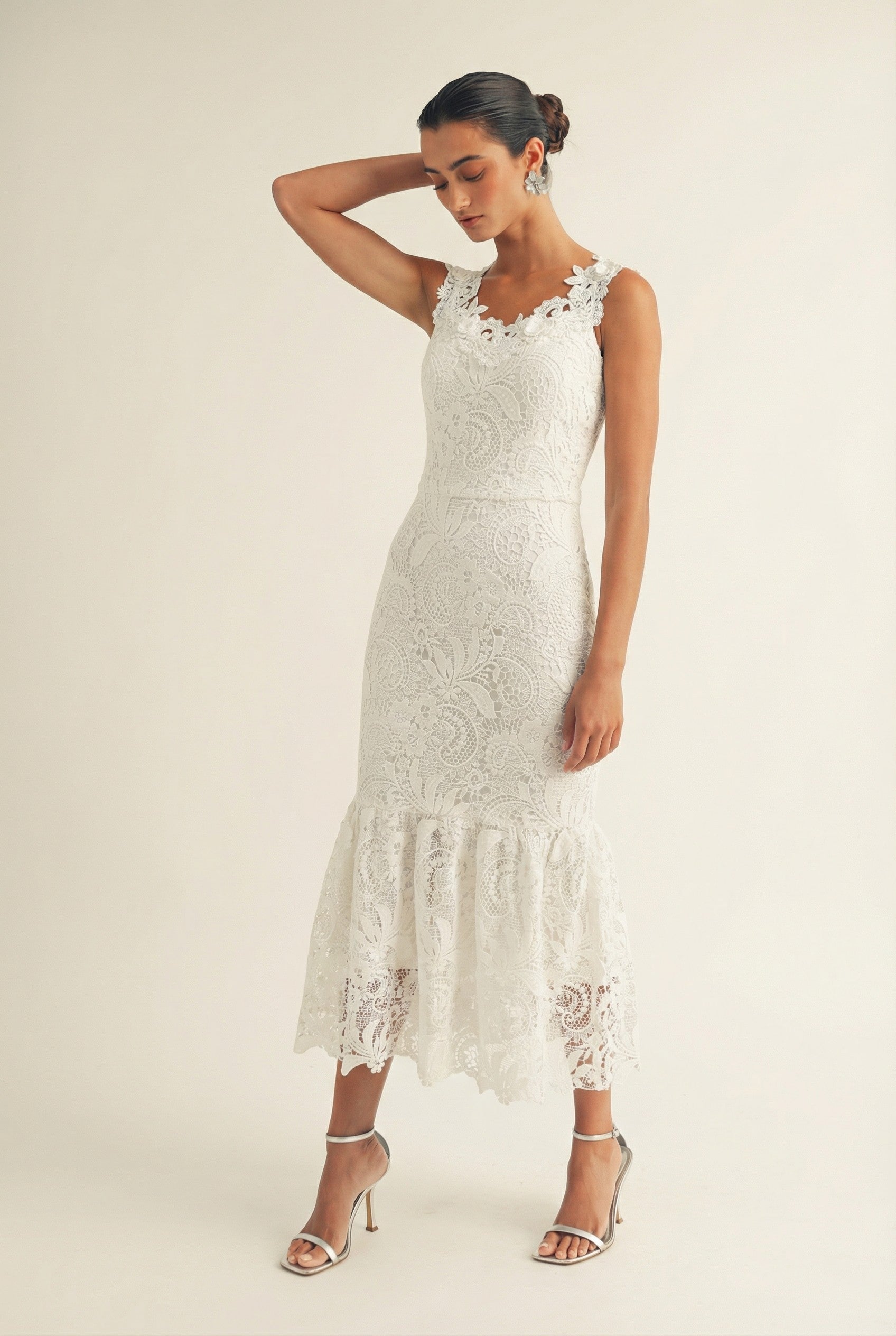Verona Lace Midi Dress White / Large